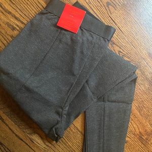 BRAND NEW Jennifer Lopez Mid Rise Medium Legging